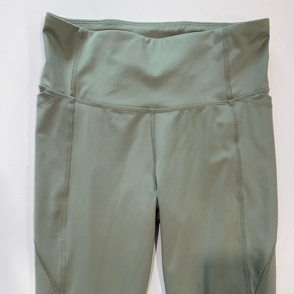 all in motion sage green leggings with pockets!